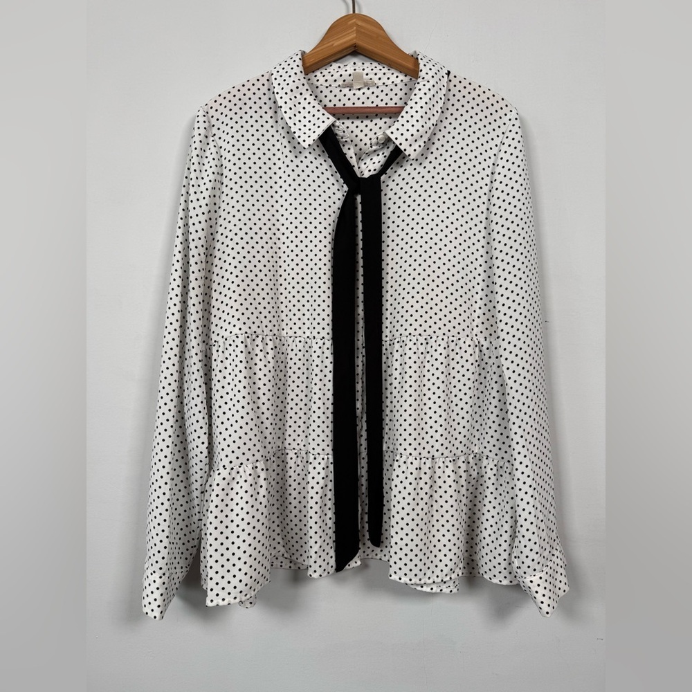Riley & Rae Black and White Polka Dot Blouse, Tie Neck, Size XL